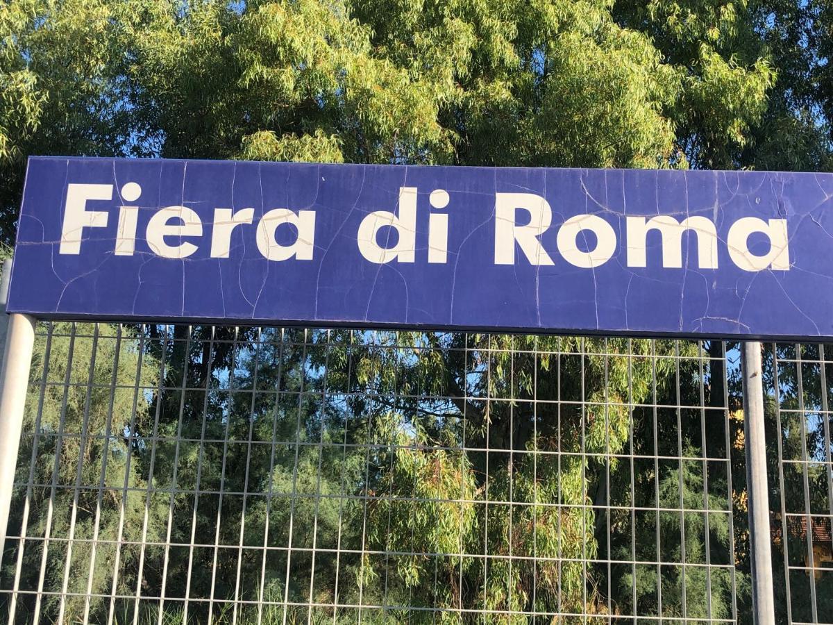 شقة Little House Fiera Di Roma بونتي جاليريا المظهر الخارجي الصورة